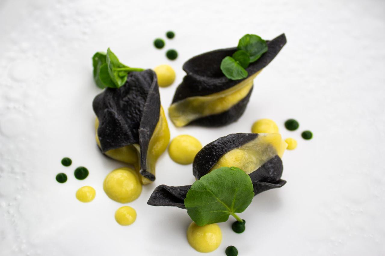 Chateau D'Origny, Chambres D'Hotes Et Restaurant Gastronomique Ouches Ngoại thất bức ảnh