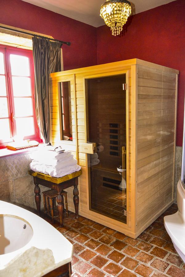 Chateau D'Origny, Chambres D'Hotes Et Restaurant Gastronomique Ouches Ngoại thất bức ảnh