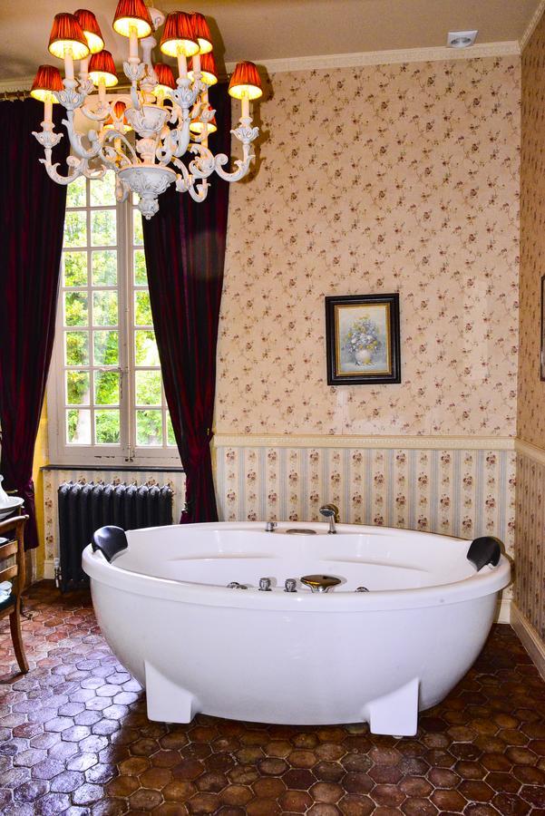 Chateau D'Origny, Chambres D'Hotes Et Restaurant Gastronomique Ouches Ngoại thất bức ảnh