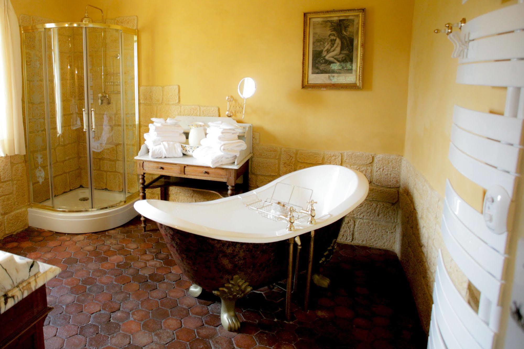 Chateau D'Origny, Chambres D'Hotes Et Restaurant Gastronomique Ouches Ngoại thất bức ảnh